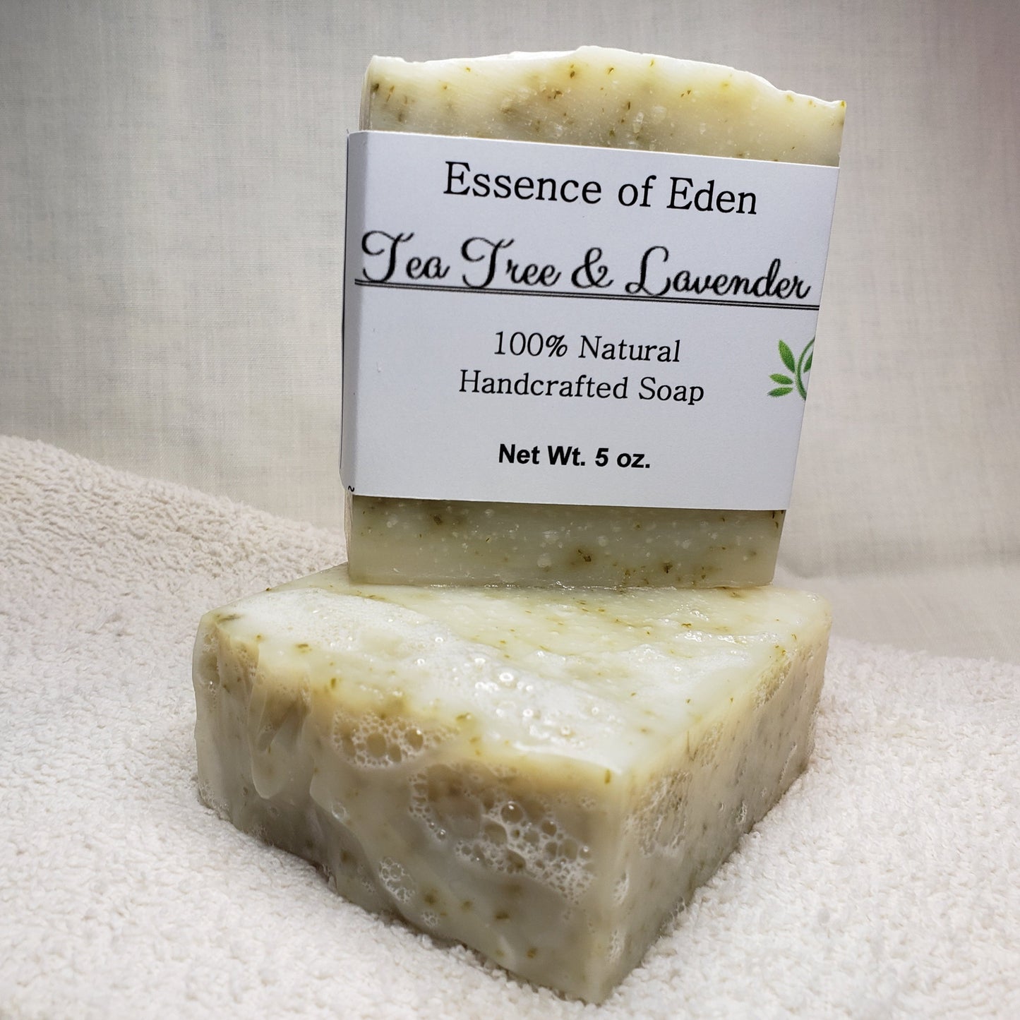 Handcrafted Natural Soap, Tea Tree, Lavender Essential Oils, Crushed Parsley Leaves, Olive Oil, Coconut Oil, Tallow, Aqua, Lye, Citric Acid, Cane Sugar, Sea Salt